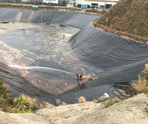 临县废水池清理