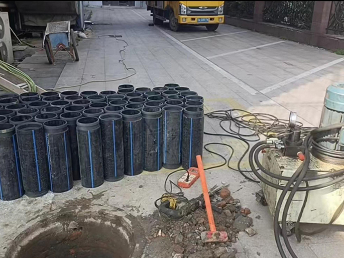 临县PE置换管厂家 DN315置换管 非开挖管短管置换